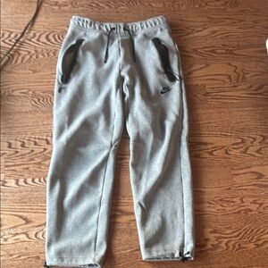 Nike tech fleece open hem